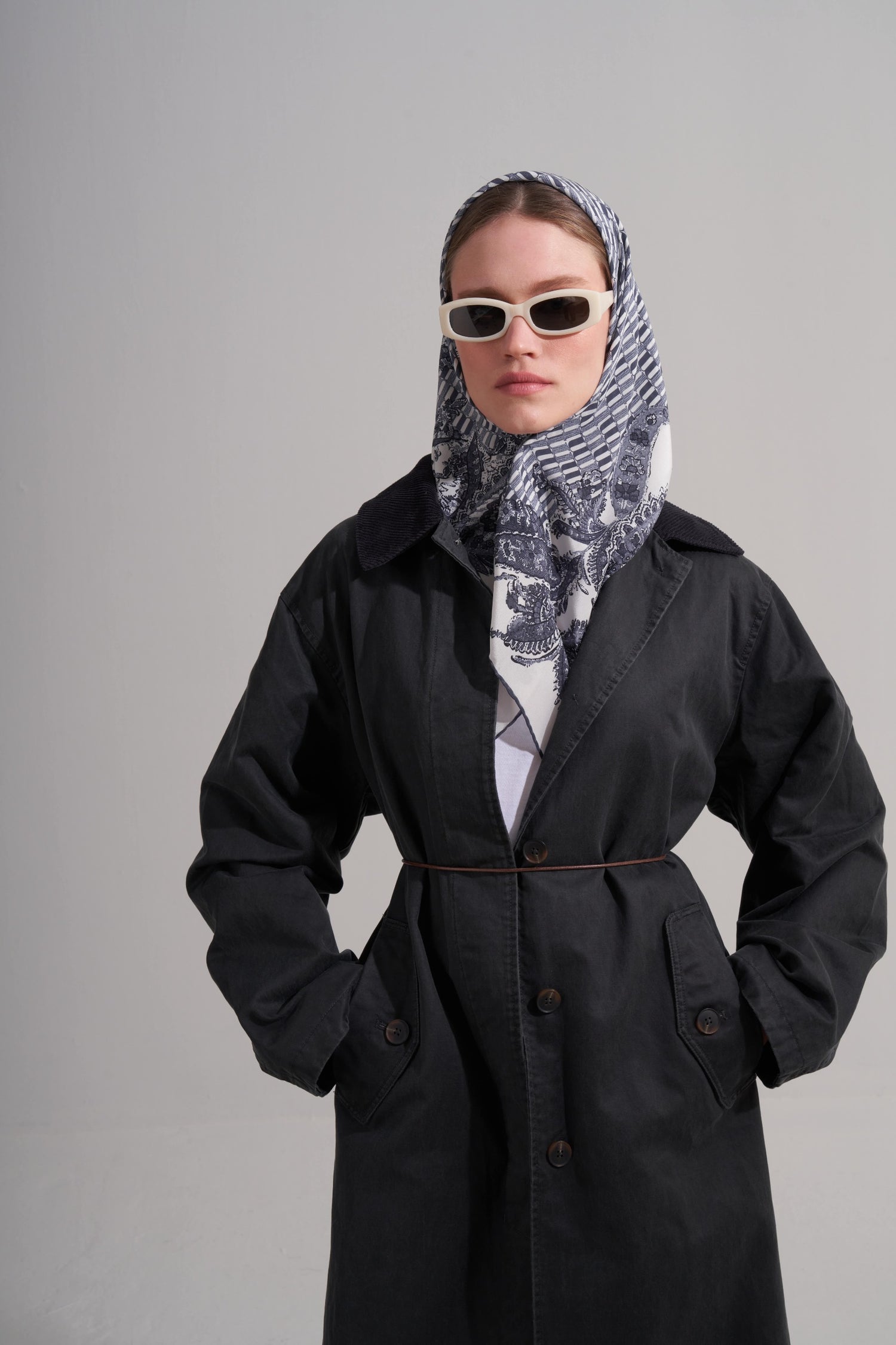 Optic White M Flower Scarf