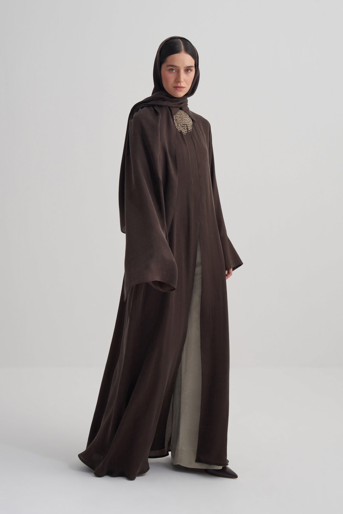 Kahverengi Cupro Jakar Geometrik Abaya