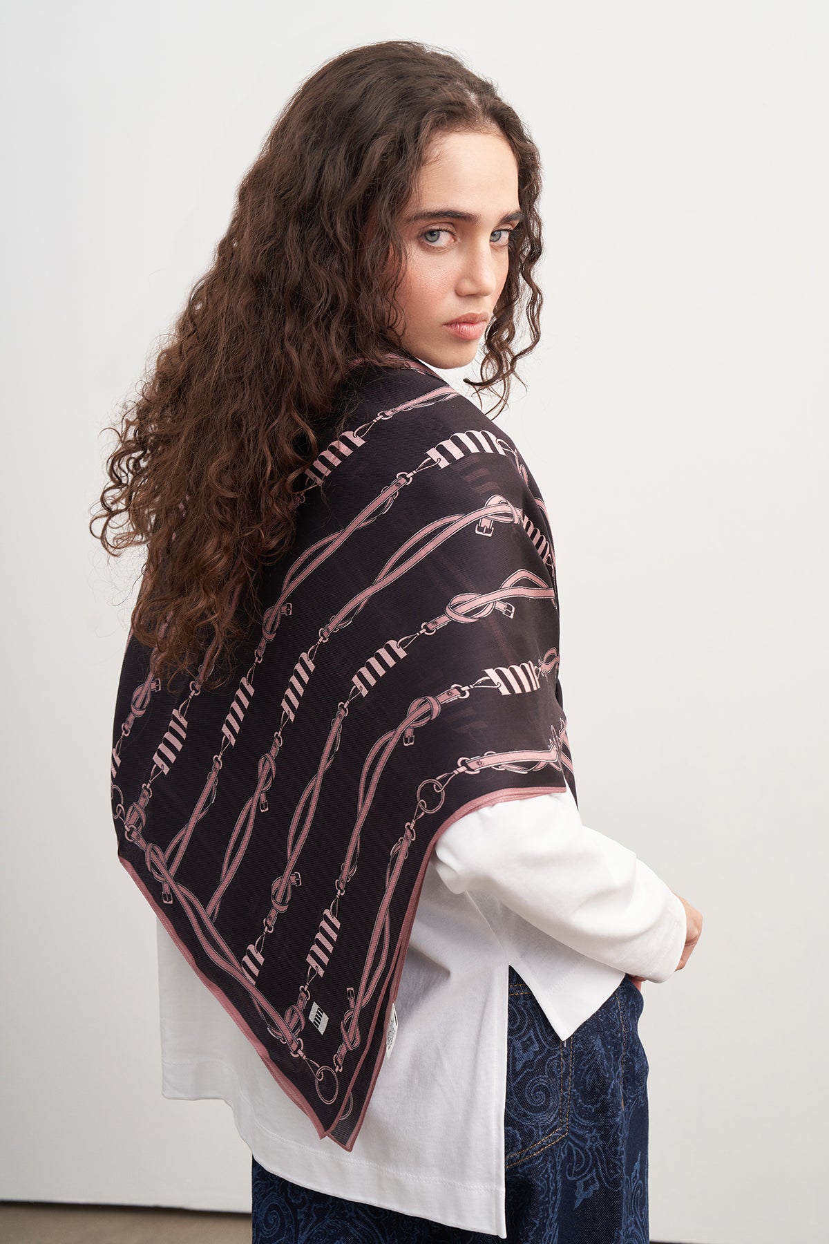Plum M Bond Omuz Şalı