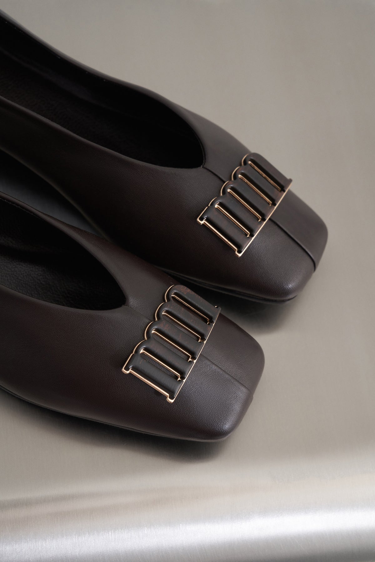 Acı Kahve Kare Burun Babet