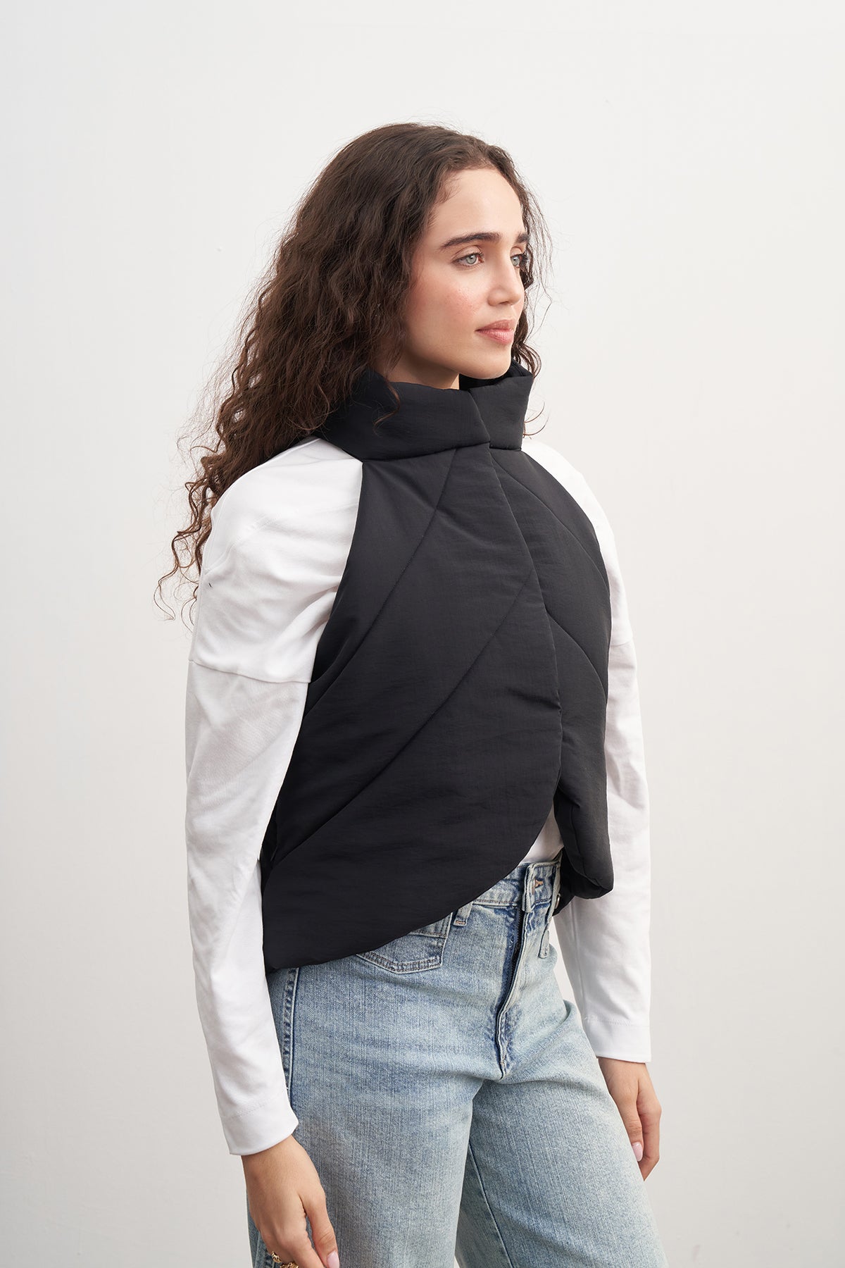 Siyah Crop Puf Yelek