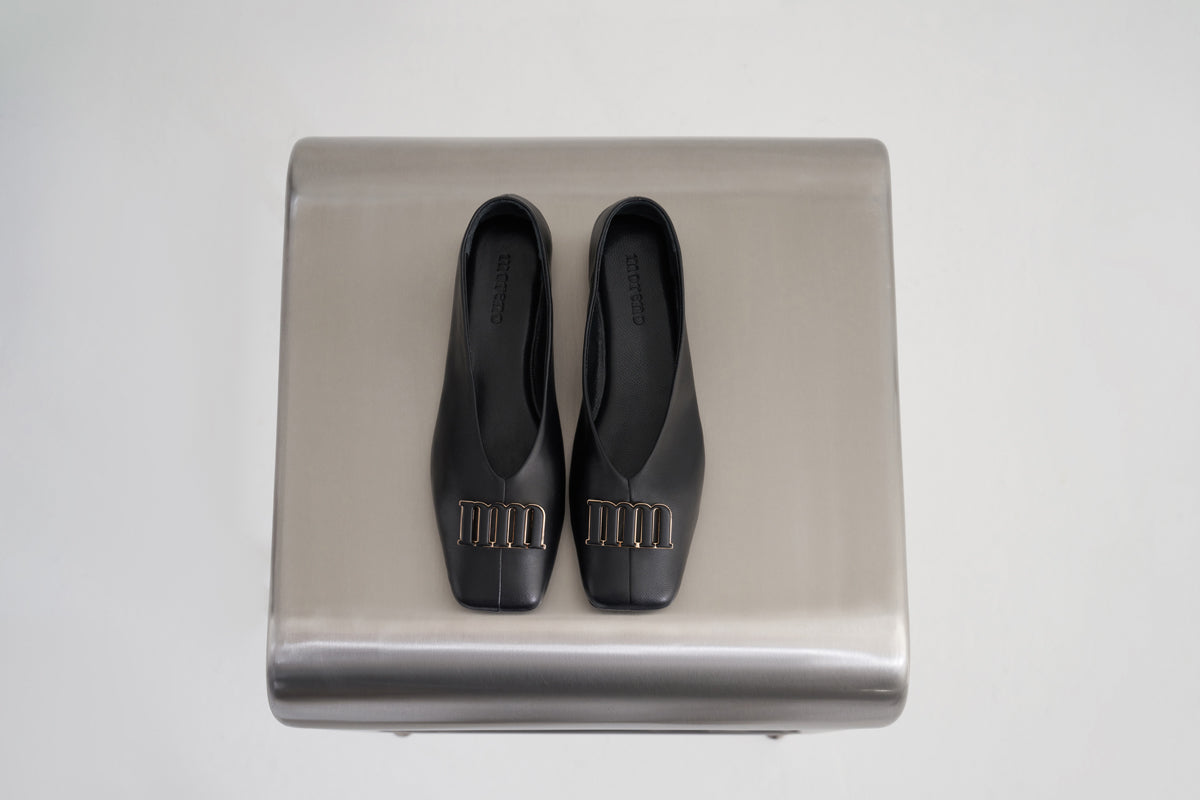 Siyah Kare Burun Babet