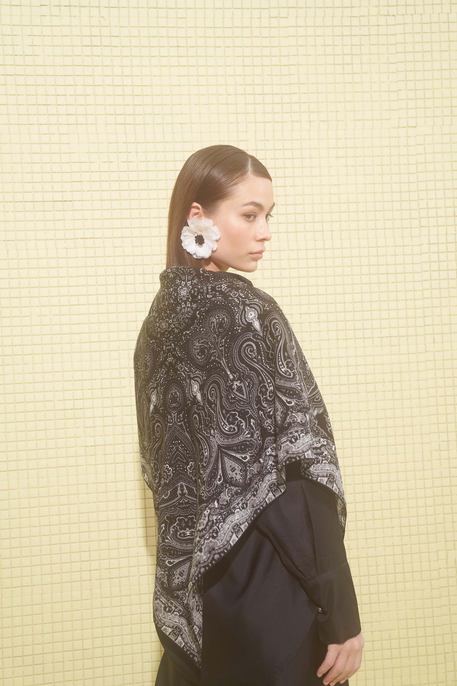 Black Harmony Scarf