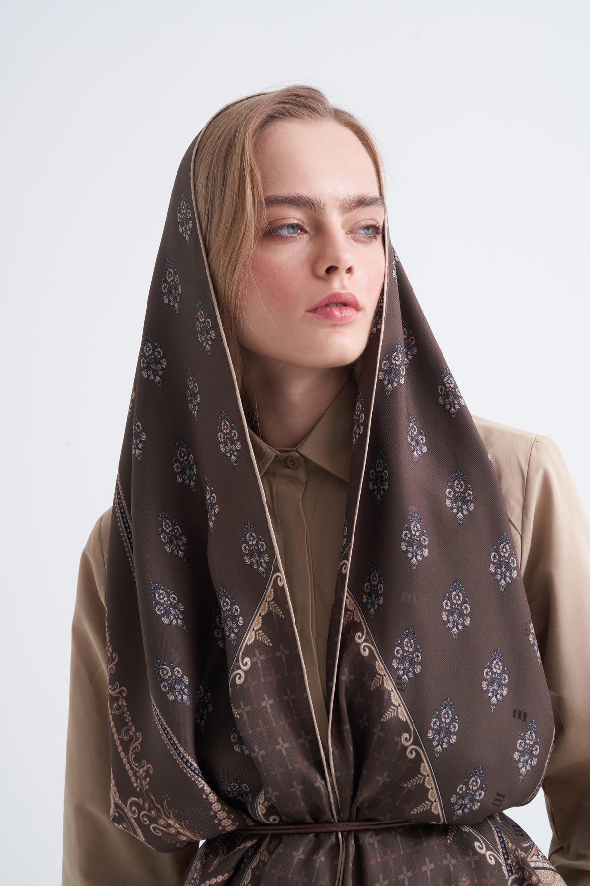 Brown Ravelle Twill İpek Şal