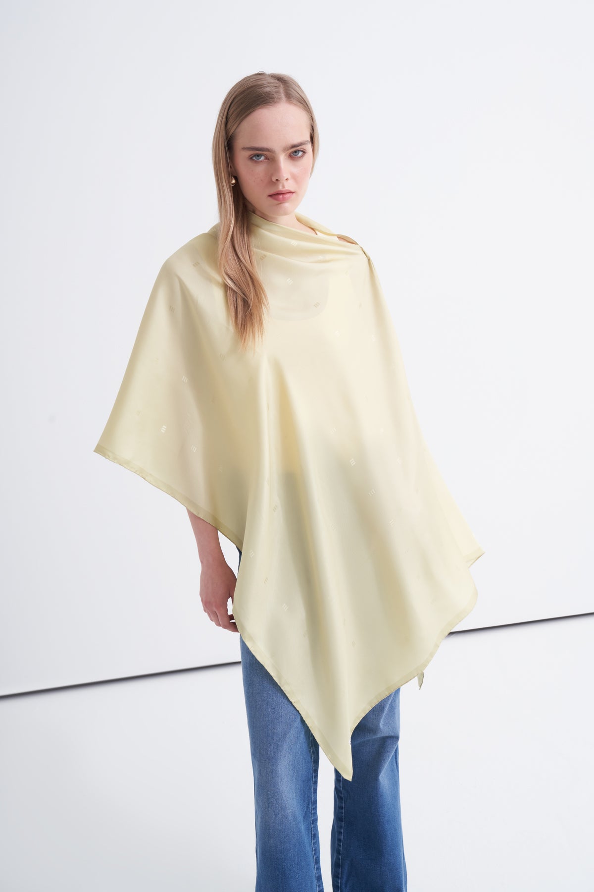 Soft Yeşil M Logo Twill İpek Şal