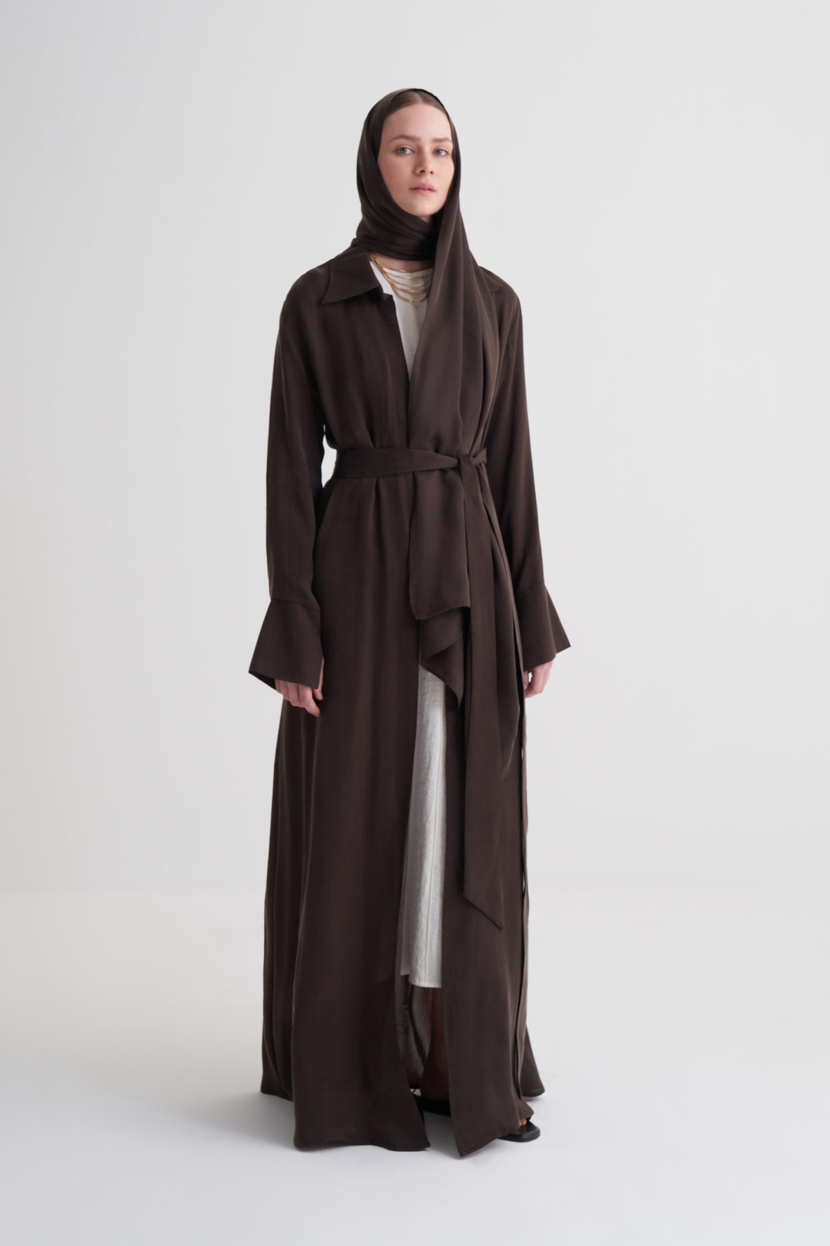 Kahverengi Cupro Jakar Yapraklı Abaya Şal Takım