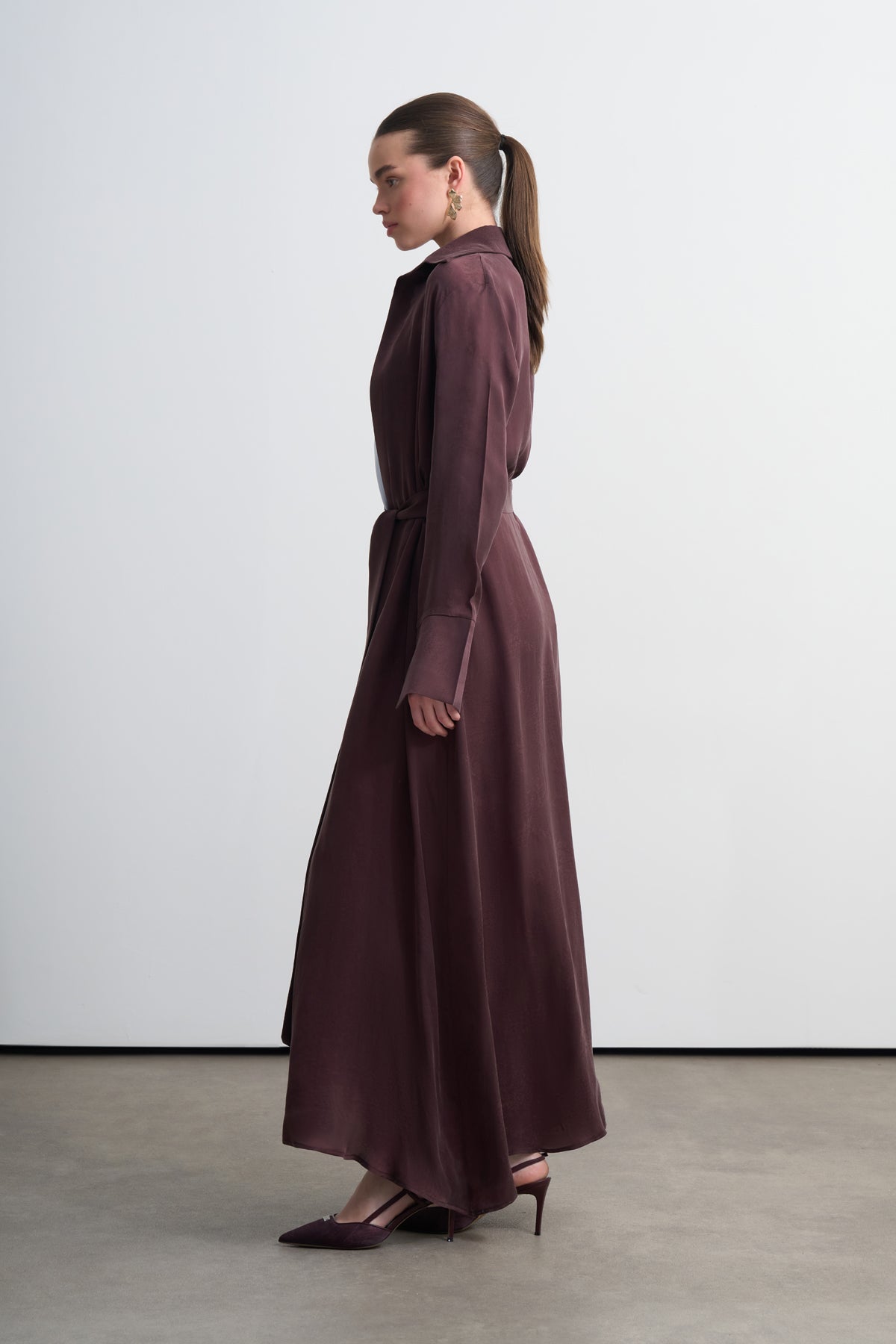 Bordo Cupro Jakar Yapraklı Abaya