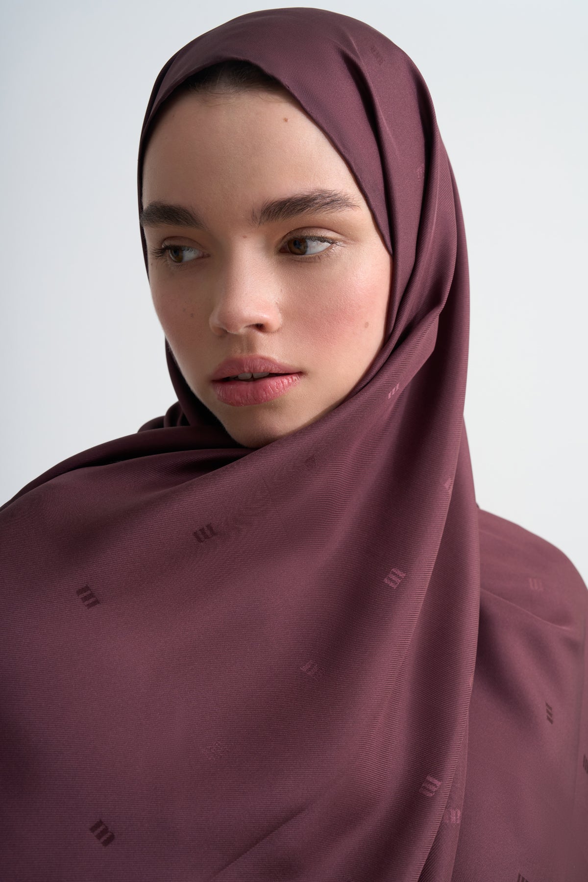 Bordo M Logo Twill İpek Şal