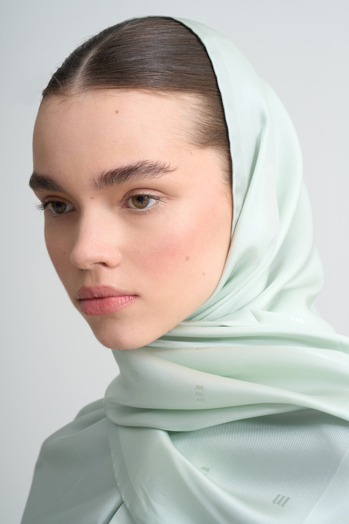 Mint Yeşili M Logo Twill İpek Şal