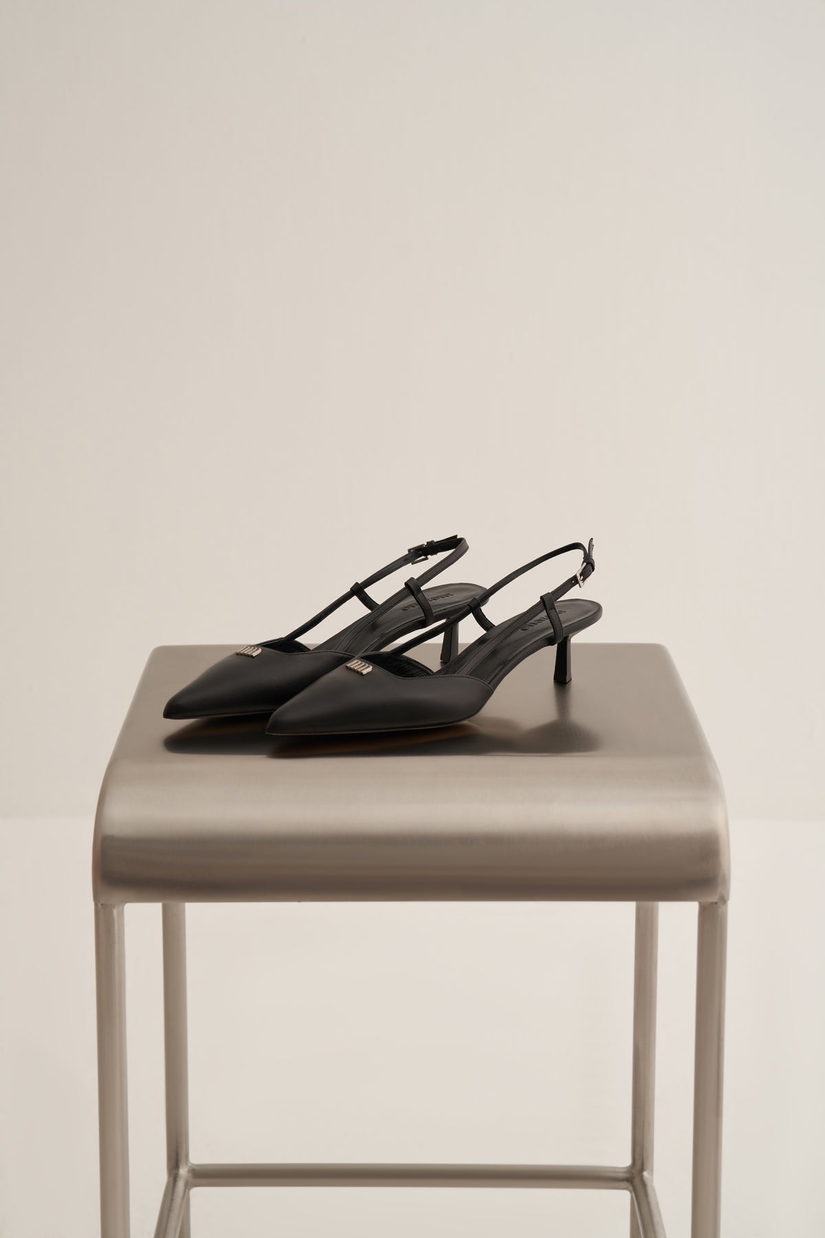 Siyah Mat Topuklu Ayakkabı