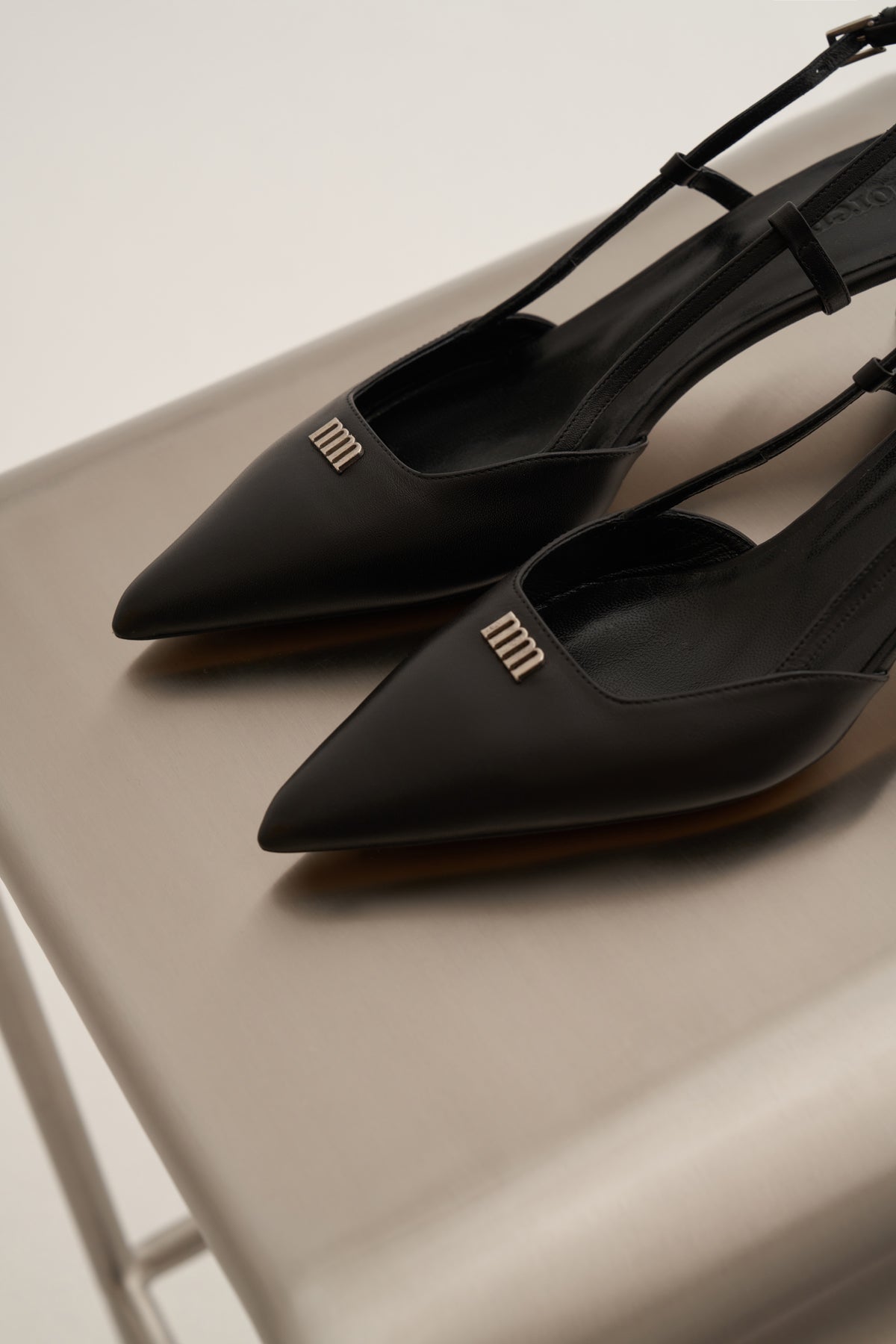 Siyah Mat Topuklu Ayakkabı