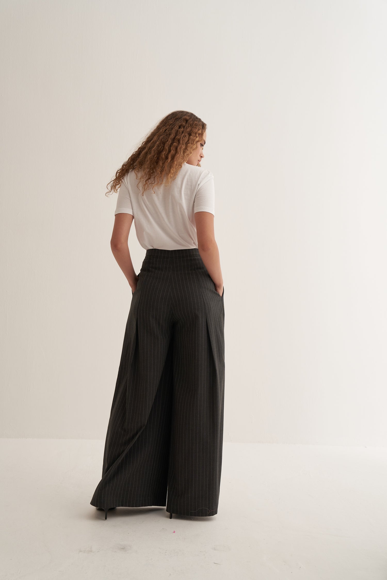 Pileli Füme Pantolon