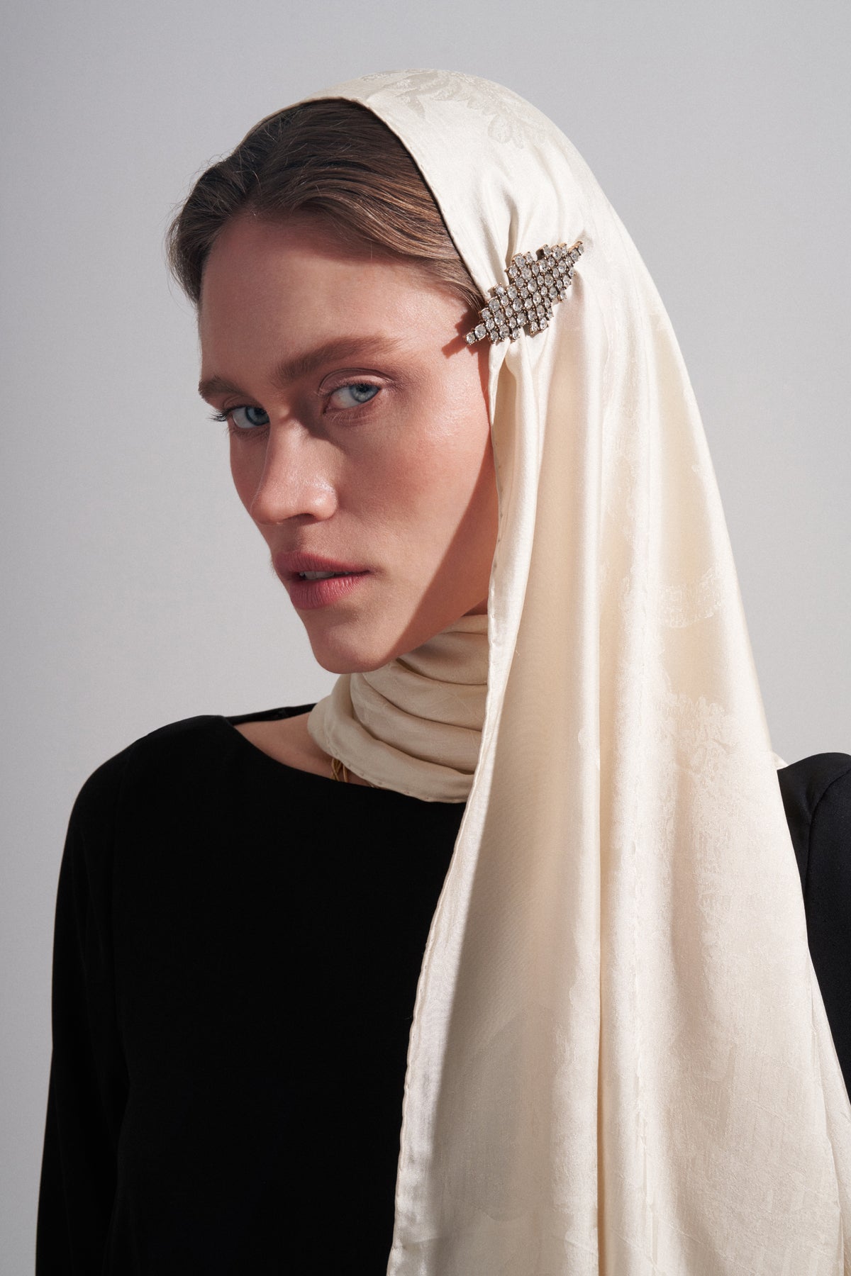 İnci Beyazı Jakar Şal