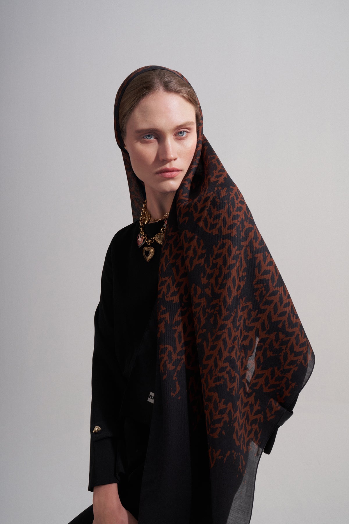 ورقة السنبلة البنية