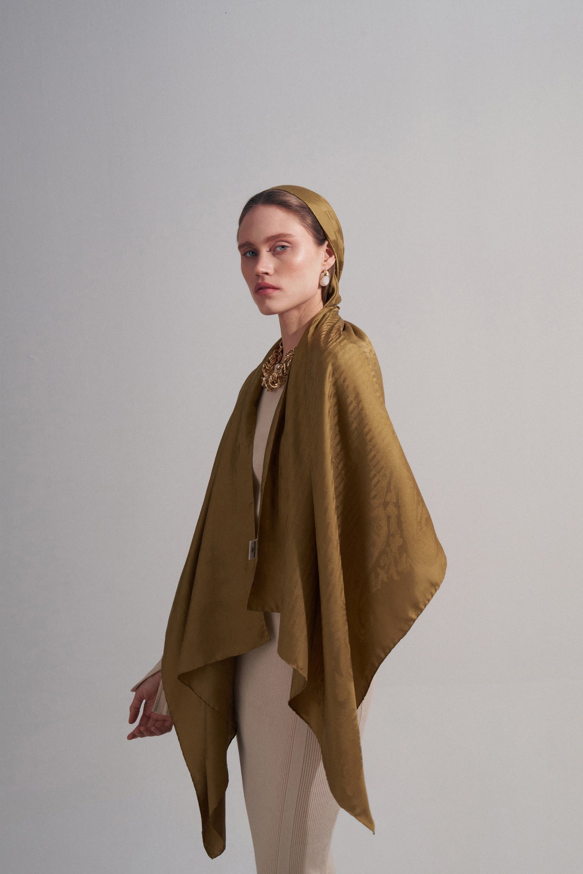 Yağ Yeşili Jakar Şal