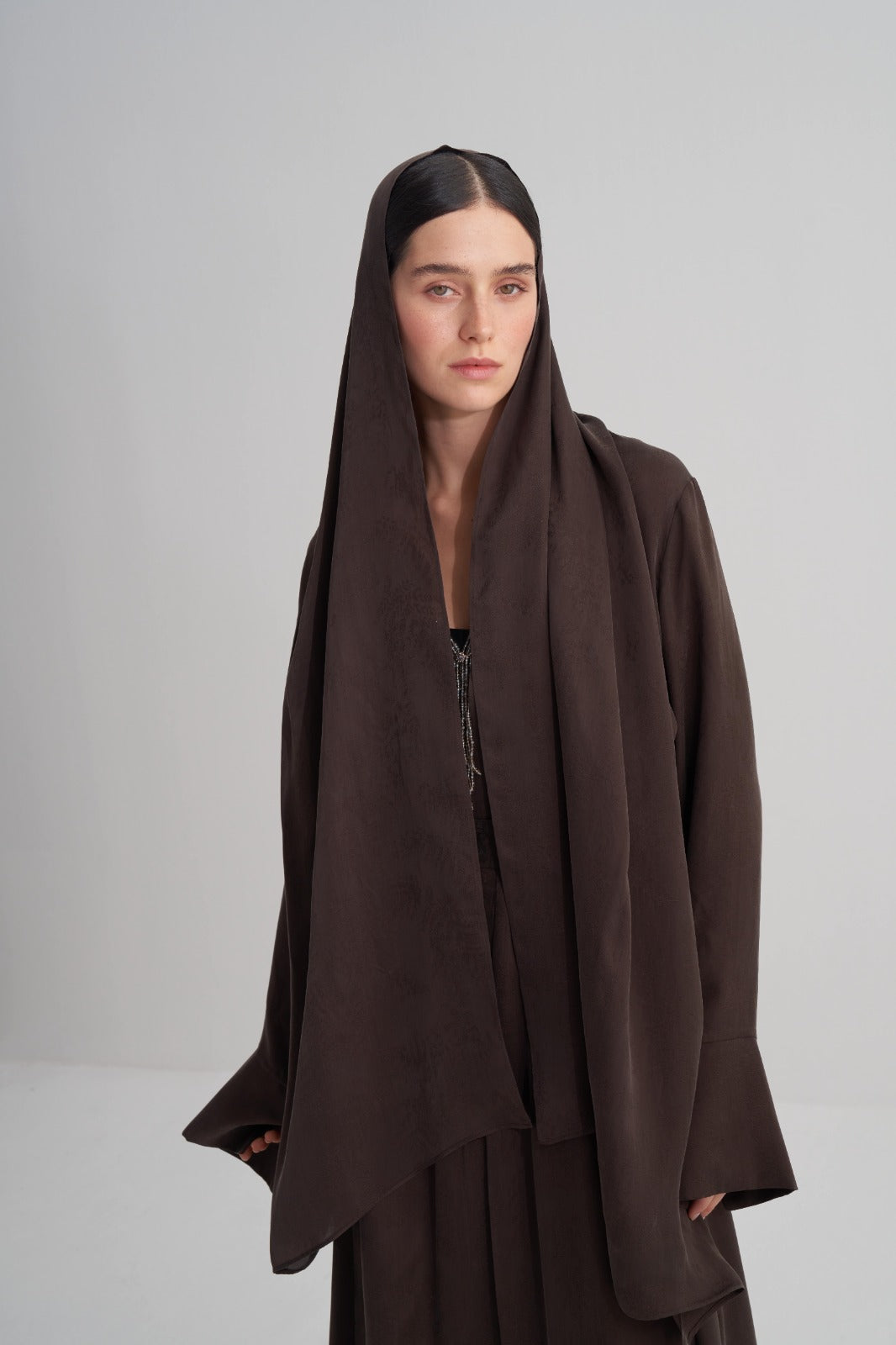 Kahverengi Cupro Jakar Yapraklı Şal