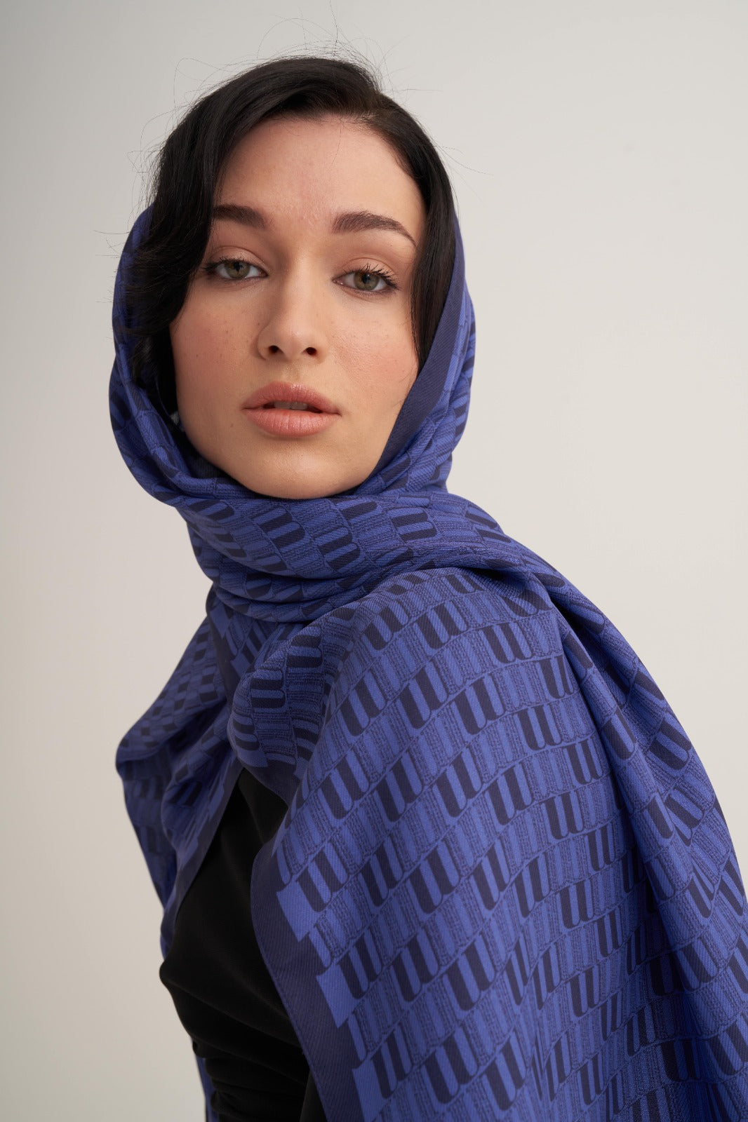 V Violet Soft M