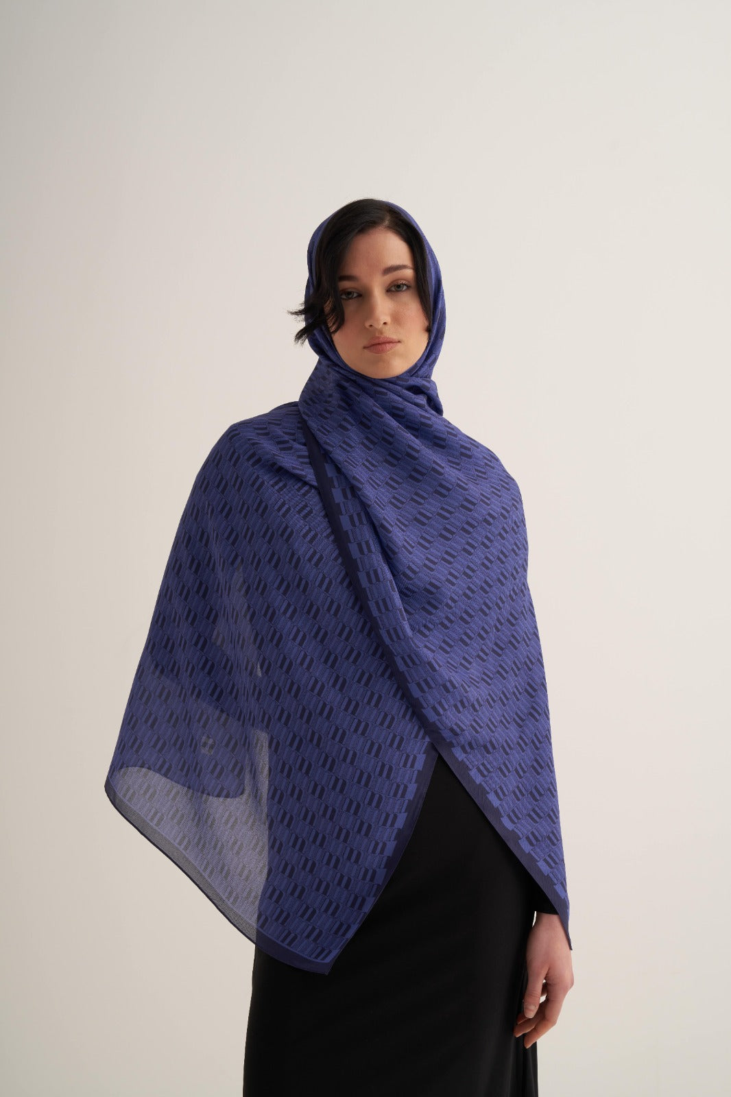 V Violet Soft M