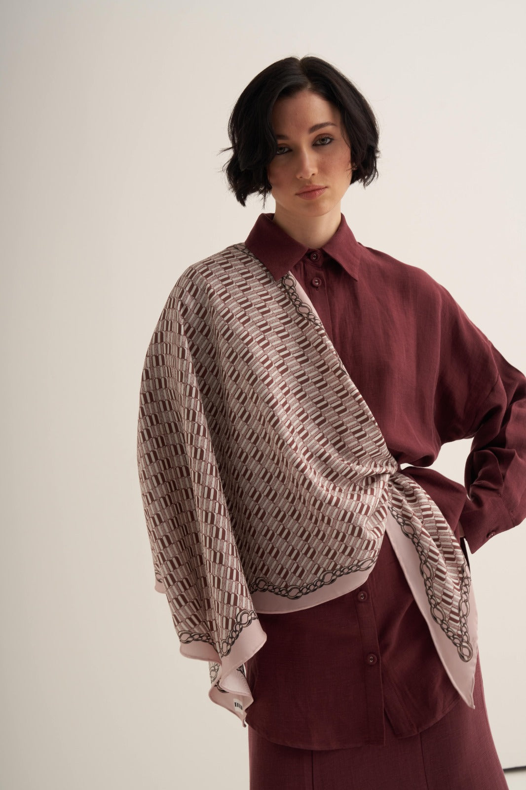 Pudra M Logo Twill İpek Üçgen Eşarp